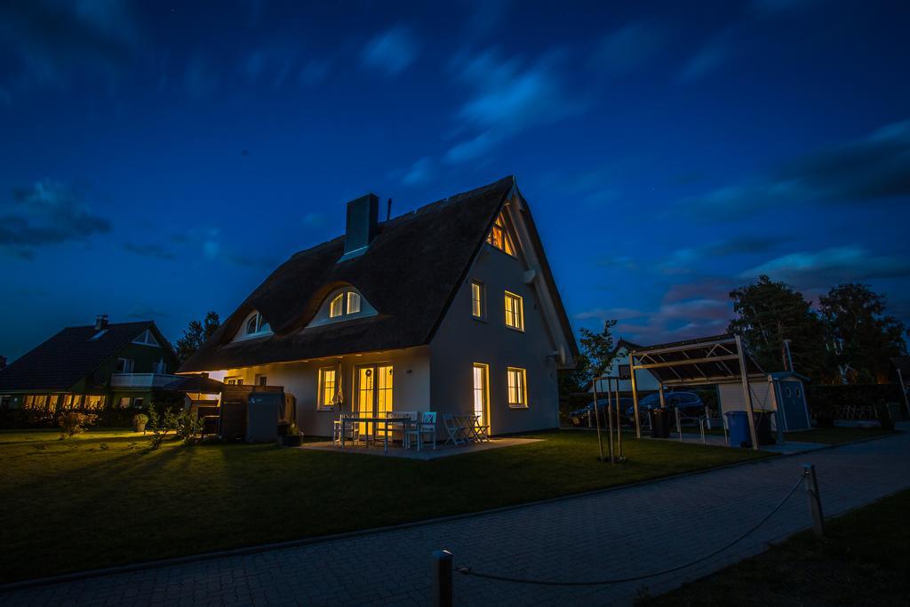 Reetdachhaeuser Boergerende Exterior foto